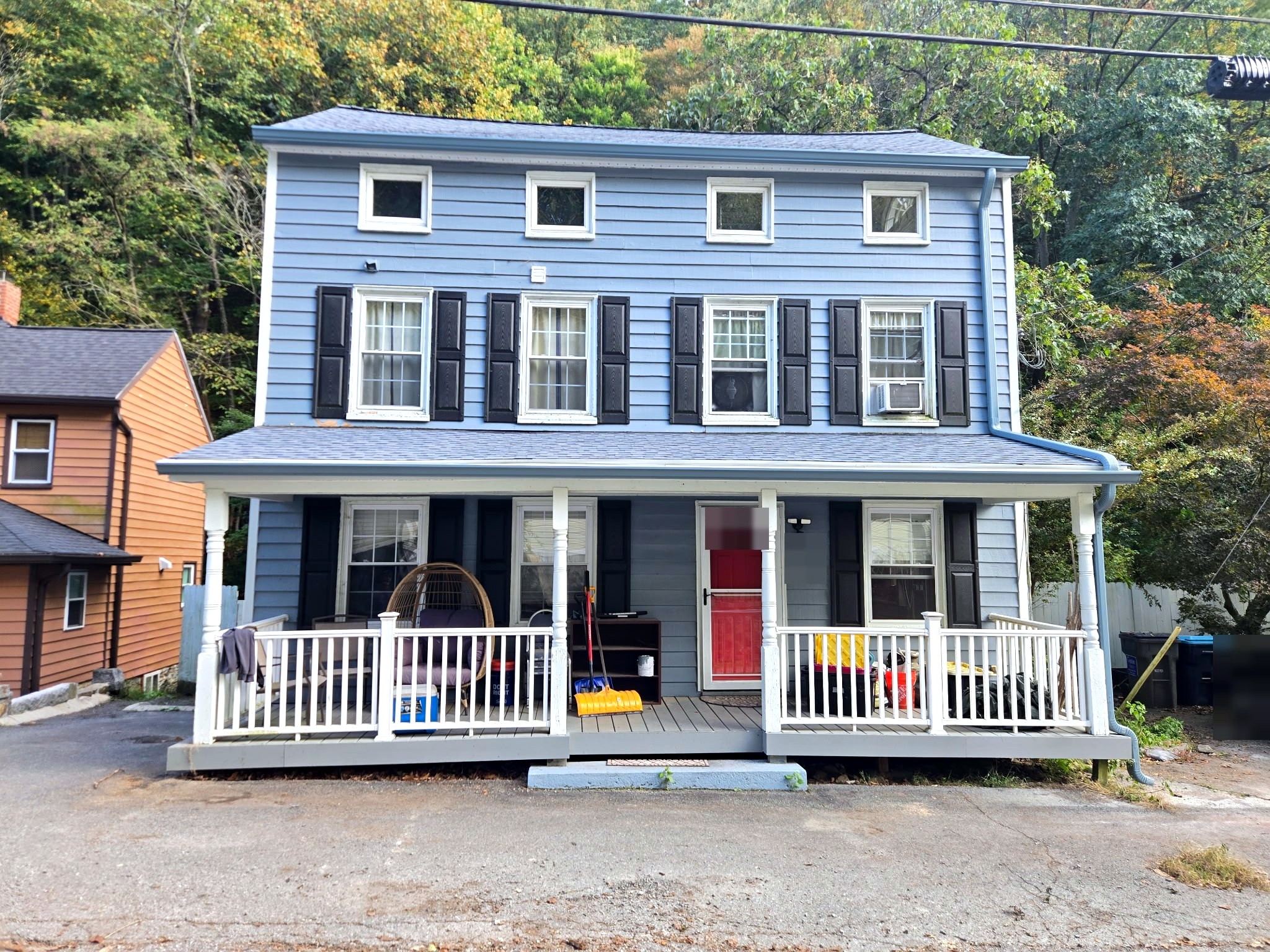 Roof replacement in Port Deposit, MD with GAF Timberline HDZ shingles in Biscayne Blue and Heritage Blue gutters